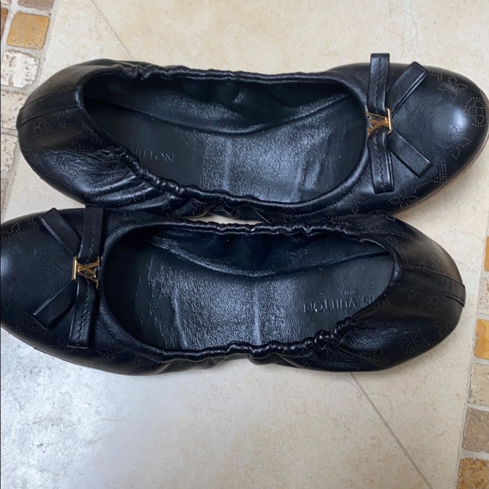 Louis Vuitton ballerina flats
